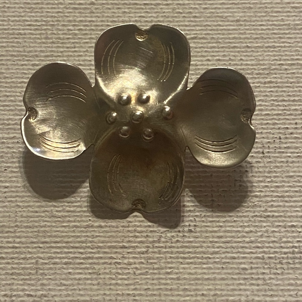 Vintage Pre-Loved  Dogwood Silver Brooch